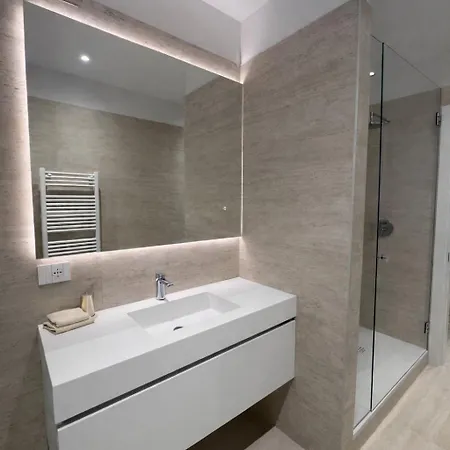 Urbanicooh Galleria Cavour 3 게스트하우스 *