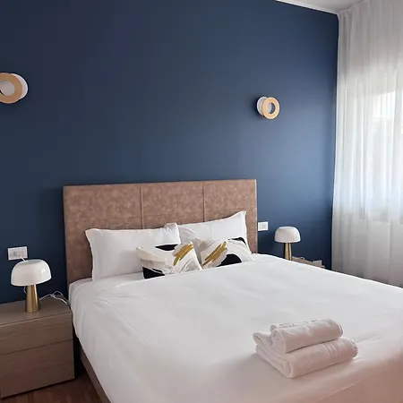 Urbanicooh Cavour Rooms&suite Boloňa