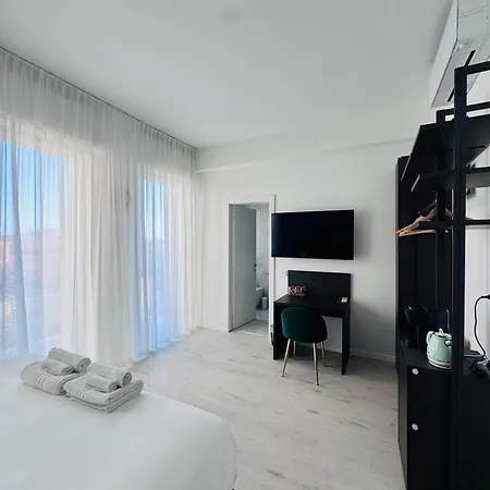 Penzion Urbanicooh Cavour Rooms&suite Boloňa