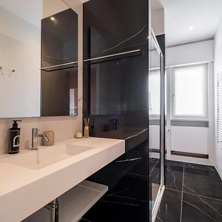 Urbanicooh Cavour Rooms&suite Penzion Boloňa