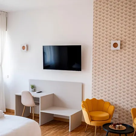 Urbanicooh Cavour Rooms&suite
