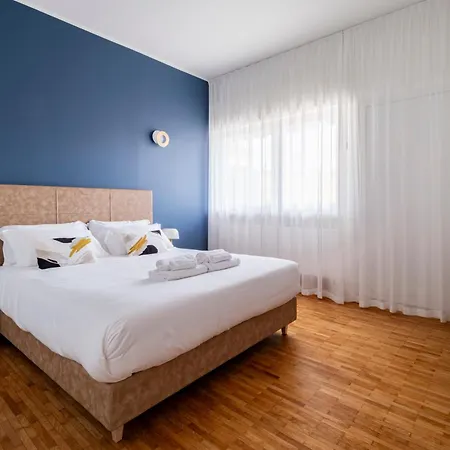 Urbanicooh Cavour Rooms&suite 3* Boloňa