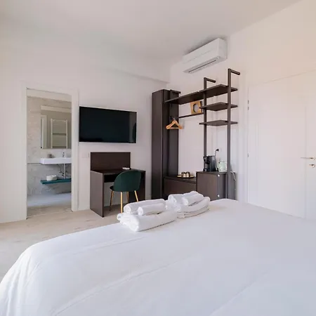 Penzion Urbanicooh Cavour Rooms&suite 3*