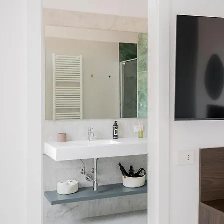 Penzion Urbanicooh Cavour Rooms&suite Boloňa