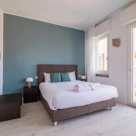 Penzion Urbanicooh Cavour Rooms&suite 3*