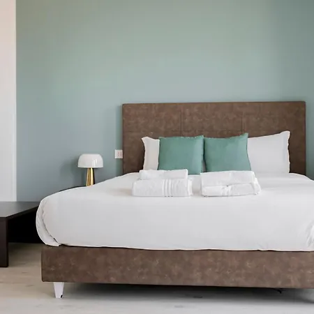 Urbanicooh Cavour Rooms&suite Boloňa