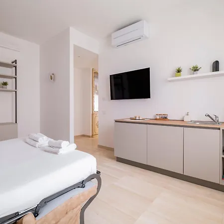 Penzion Urbanicooh Cavour Rooms&suite