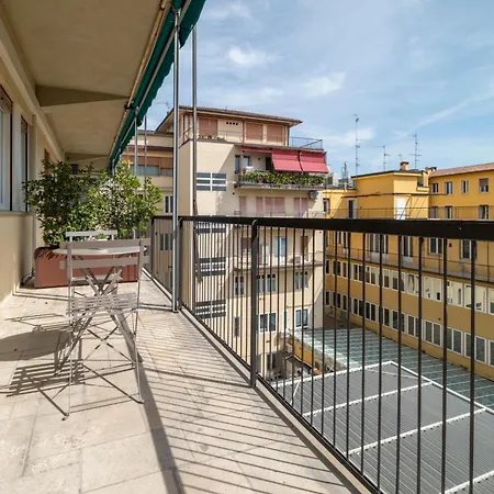 Urbanicooh Cavour Rooms&suite Penzion 3*