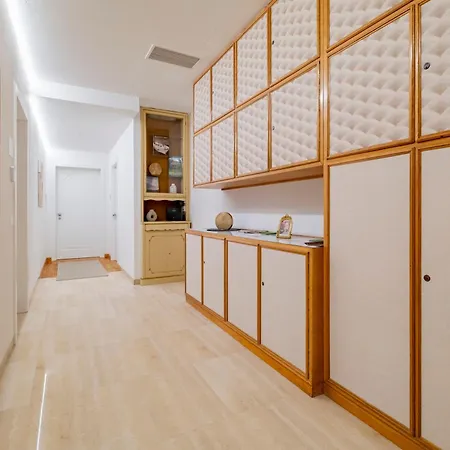 Urbanicooh Cavour Rooms&suite Penzion