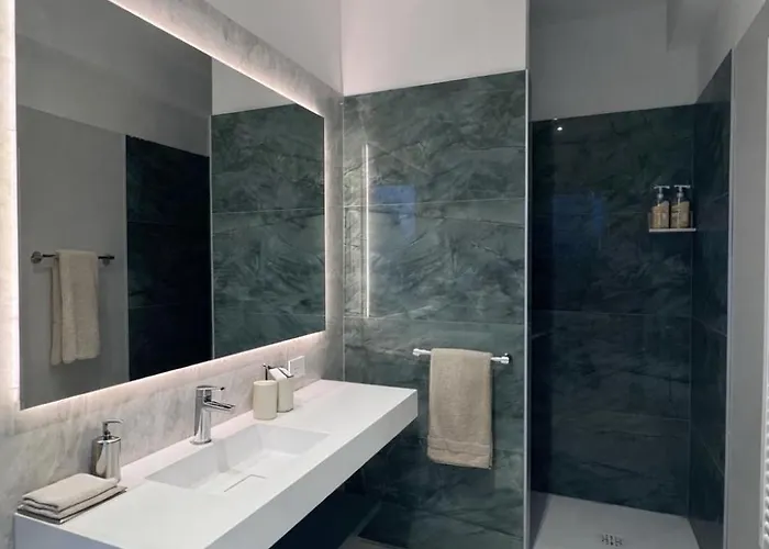 Urbanicooh Galleria Cavour 3 * Bologna