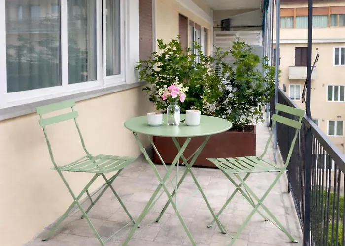 Urbanicooh Galleria Cavour 3 *