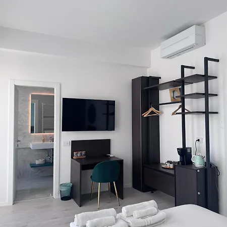 Urbanicooh Cavour Rooms&suite